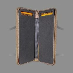 Docks New To The Cabin Rig Wallet